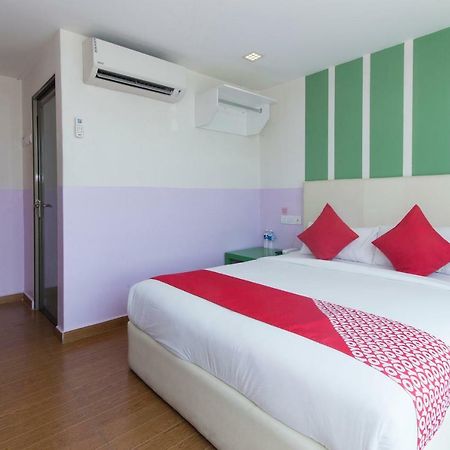 Oyo 419 City Boutique Hotel Bangi Exterior photo